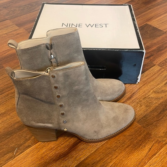 Brand new Nine West booties - Picture 1 of 3